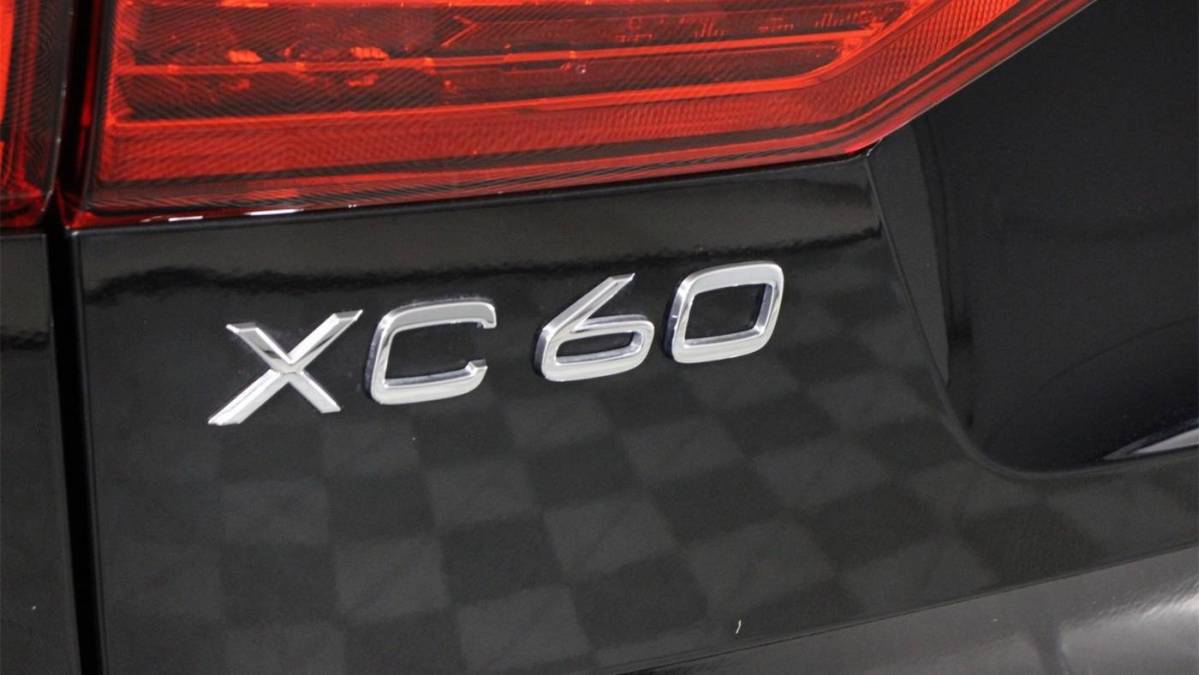 2022 Volvo XC60 - Images - 19