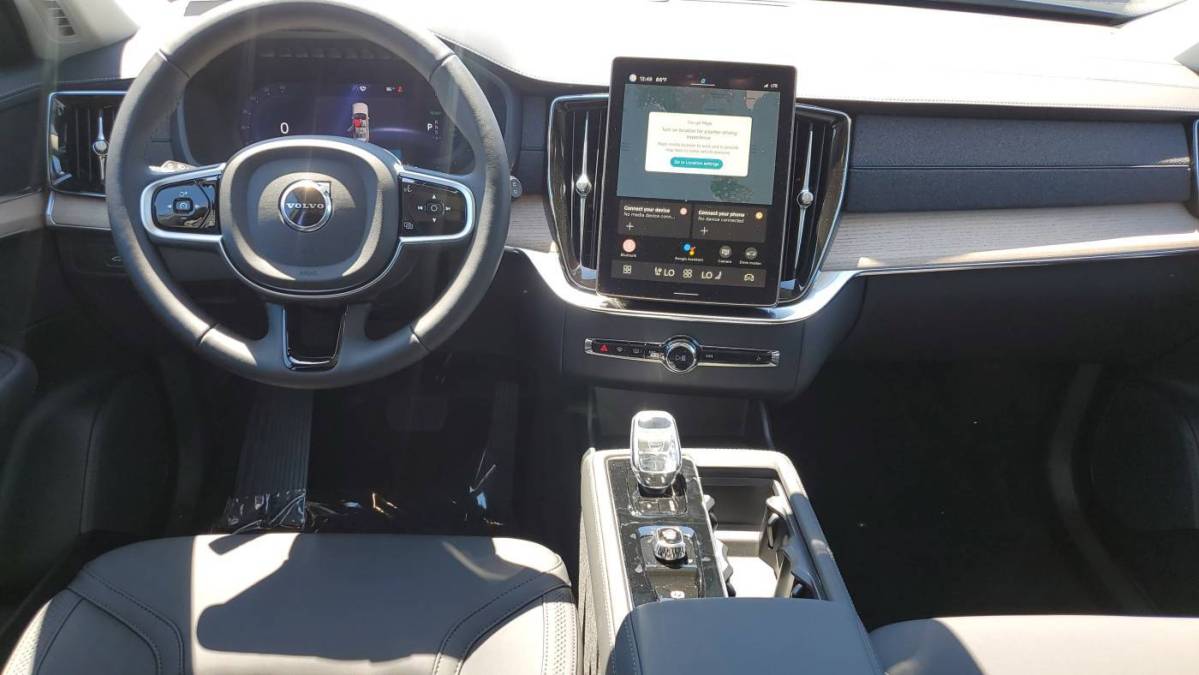 2025 Volvo XC90 - Images - 9