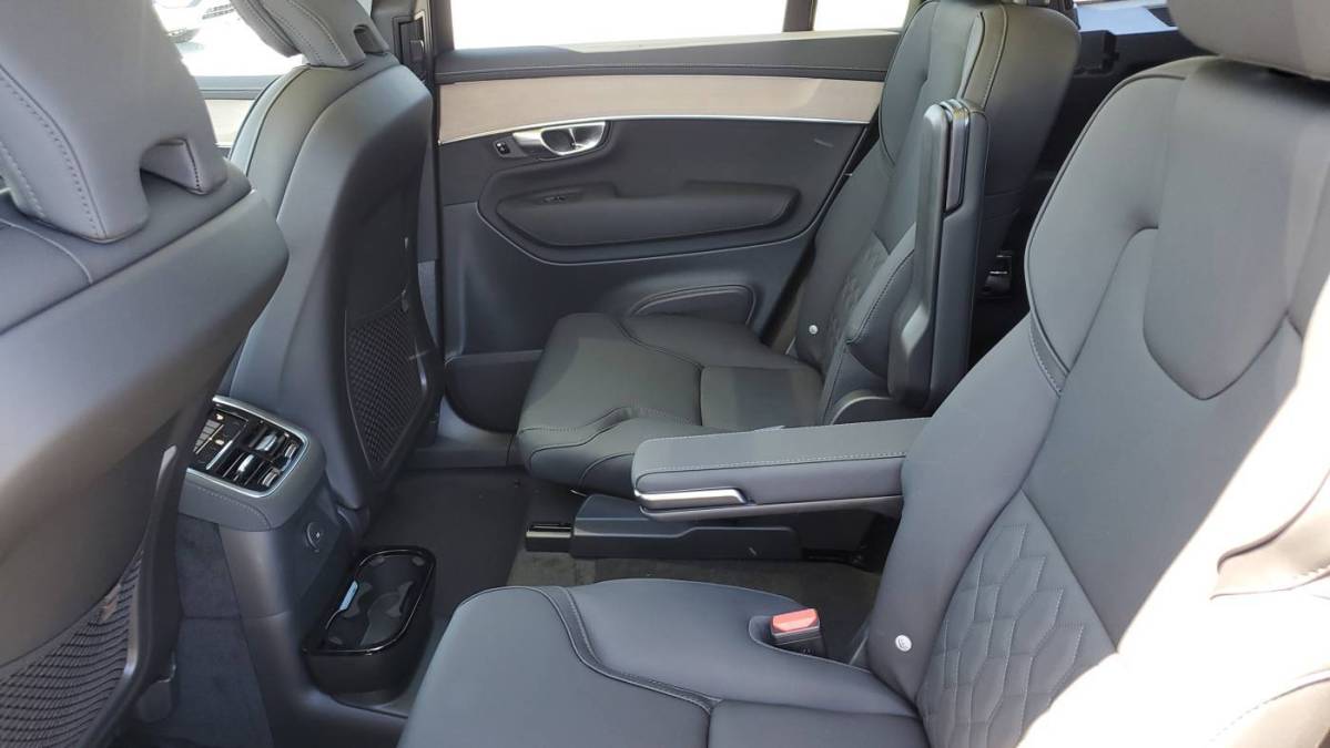 2025 Volvo XC90 - Images - 10