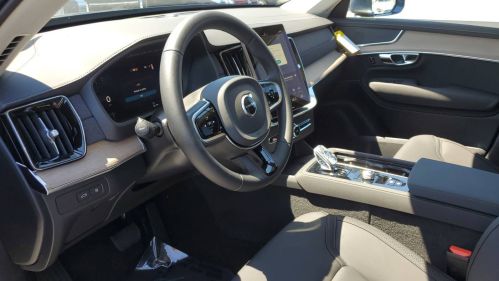 2025 Volvo XC90 - Images - 12