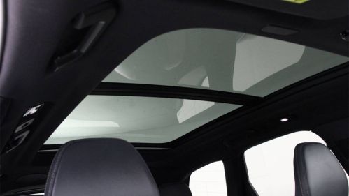 2022 Volvo XC60 - Images - 23