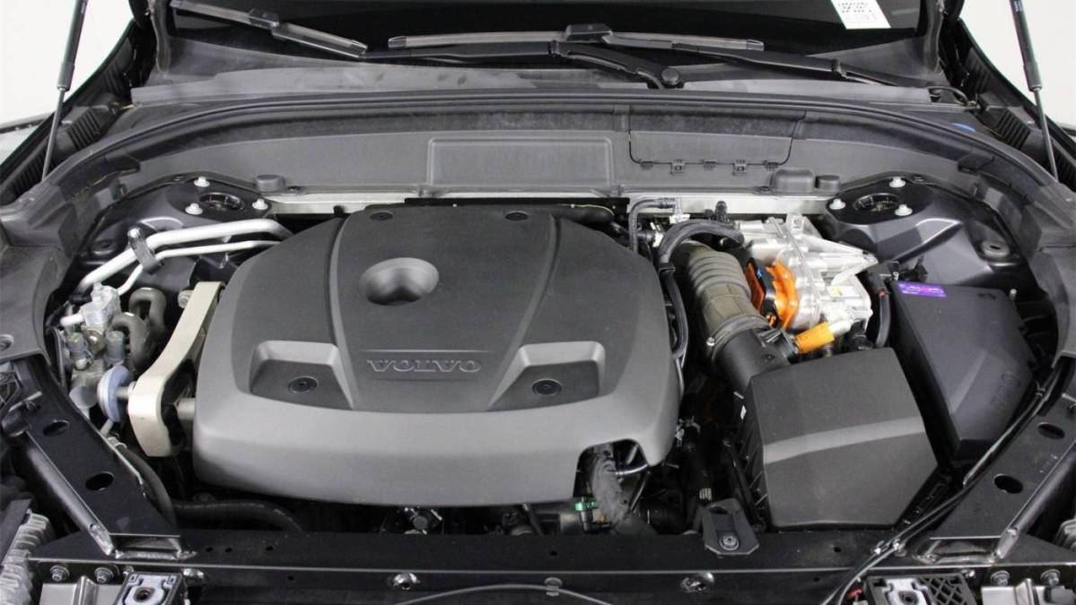 2022 Volvo XC60 - Images - 24