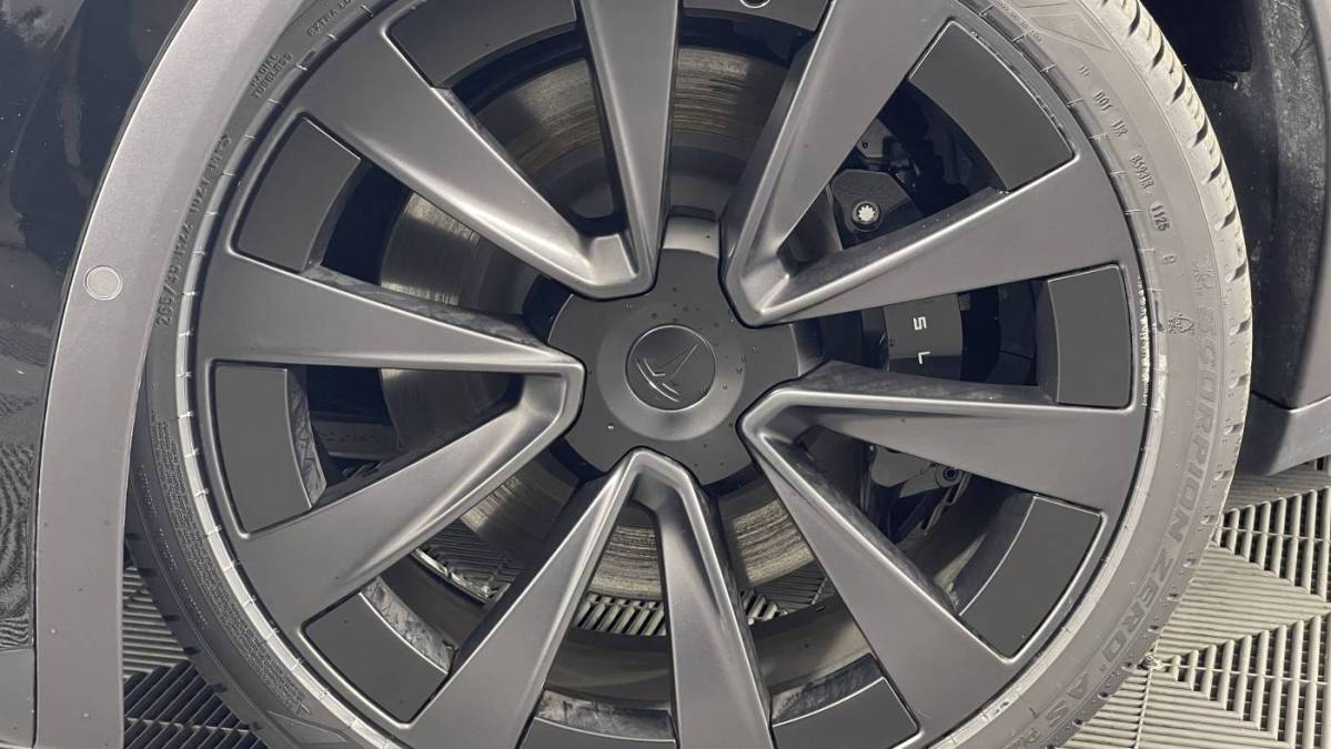 2022 Tesla Model X - Images - 6