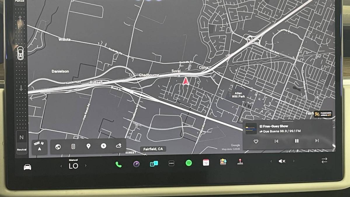 2022 Tesla Model X - Images - 28