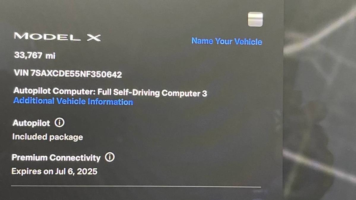 2022 Tesla Model X - Images - 33