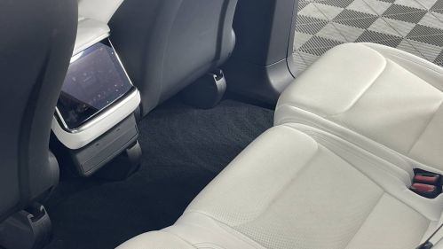2022 Tesla Model X - Images - 35