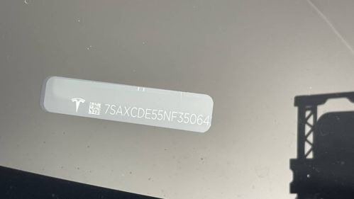 2022 Tesla Model X - Images - 40
