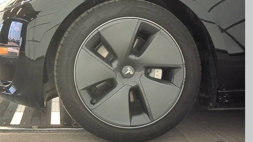 2023 Tesla Model 3 5YJ3E1EA9PF428277