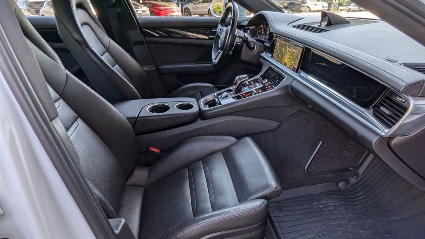 2019 Porsche Panamera WP0AE2A77KL123289