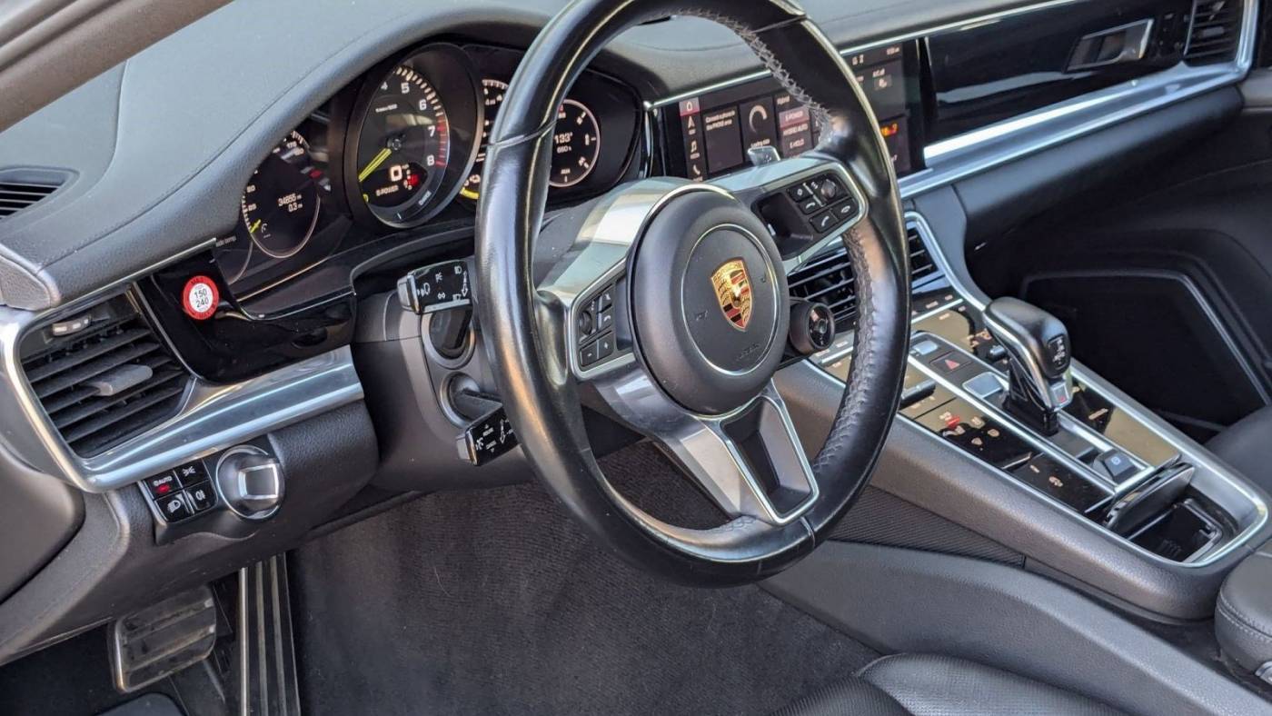 2019 Porsche Panamera WP0AE2A77KL123289