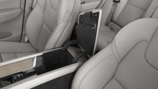 2023 Volvo XC60 - Images - 17