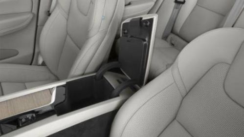 2023 Volvo XC60 - Images - 17