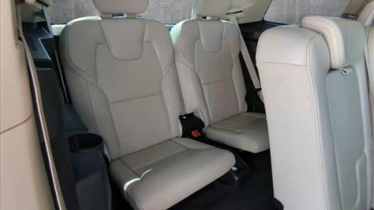 2020 Volvo XC90 - Images - 24