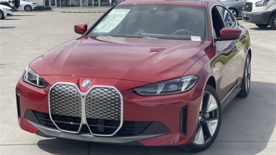 2025 BMW i4 - Images - 2