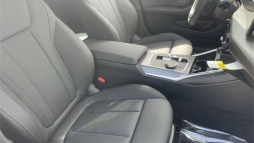2025 BMW i4 - Images - 10