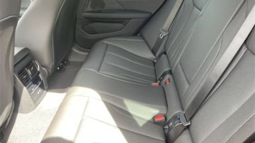 2025 BMW i4 - Images - 16