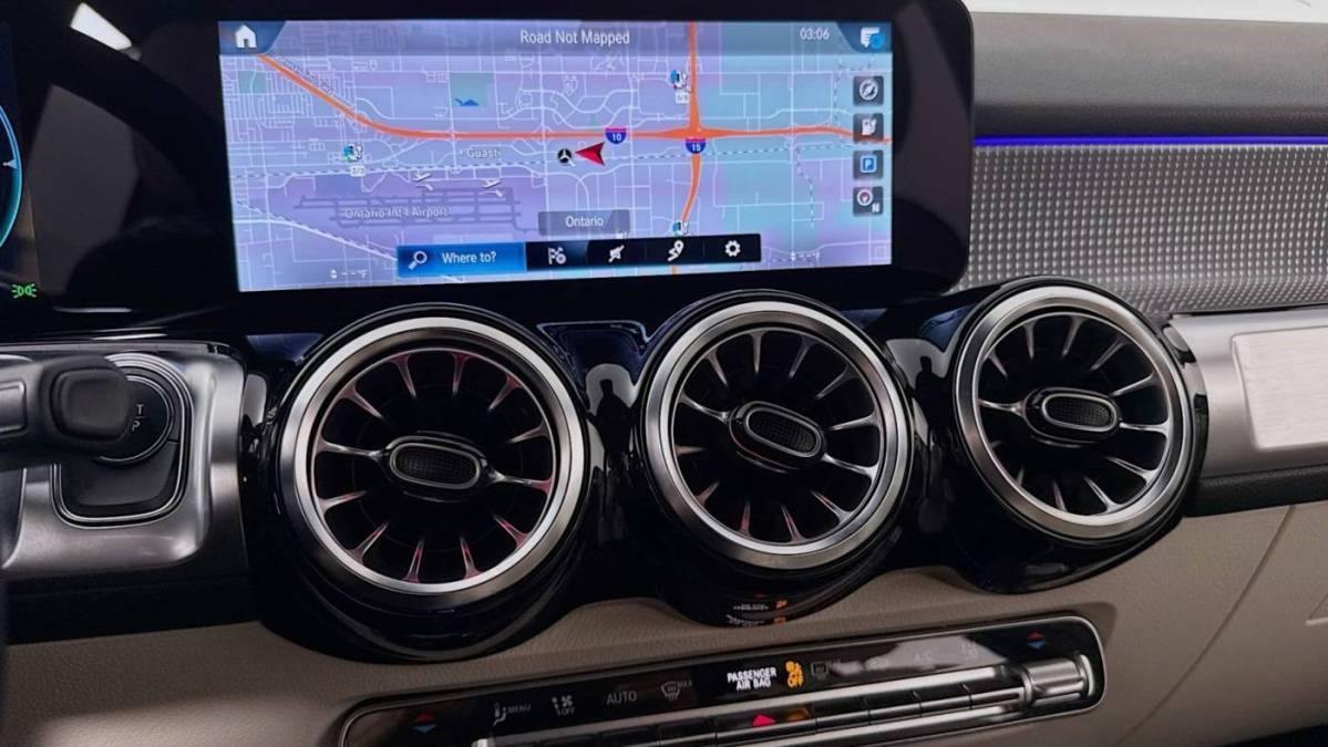 2023 Mercedes EQB - Images - 19