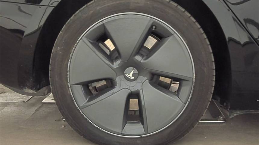 2023 Tesla Model 3 - Images - 11