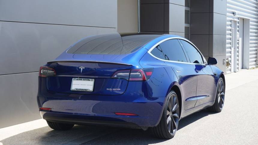 2020 Tesla Model 3 - Images - 2