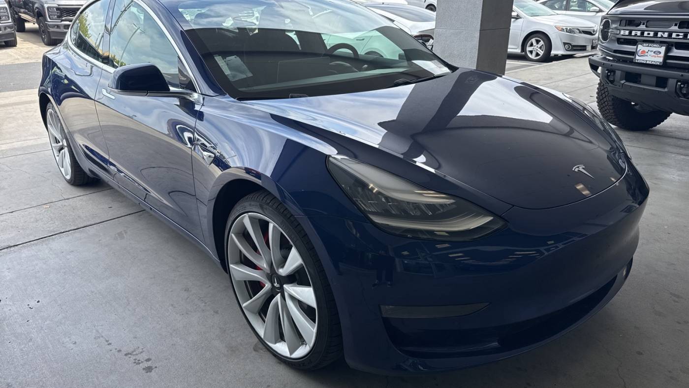 2018 Tesla Model 3 5YJ3E1EB3JF106265