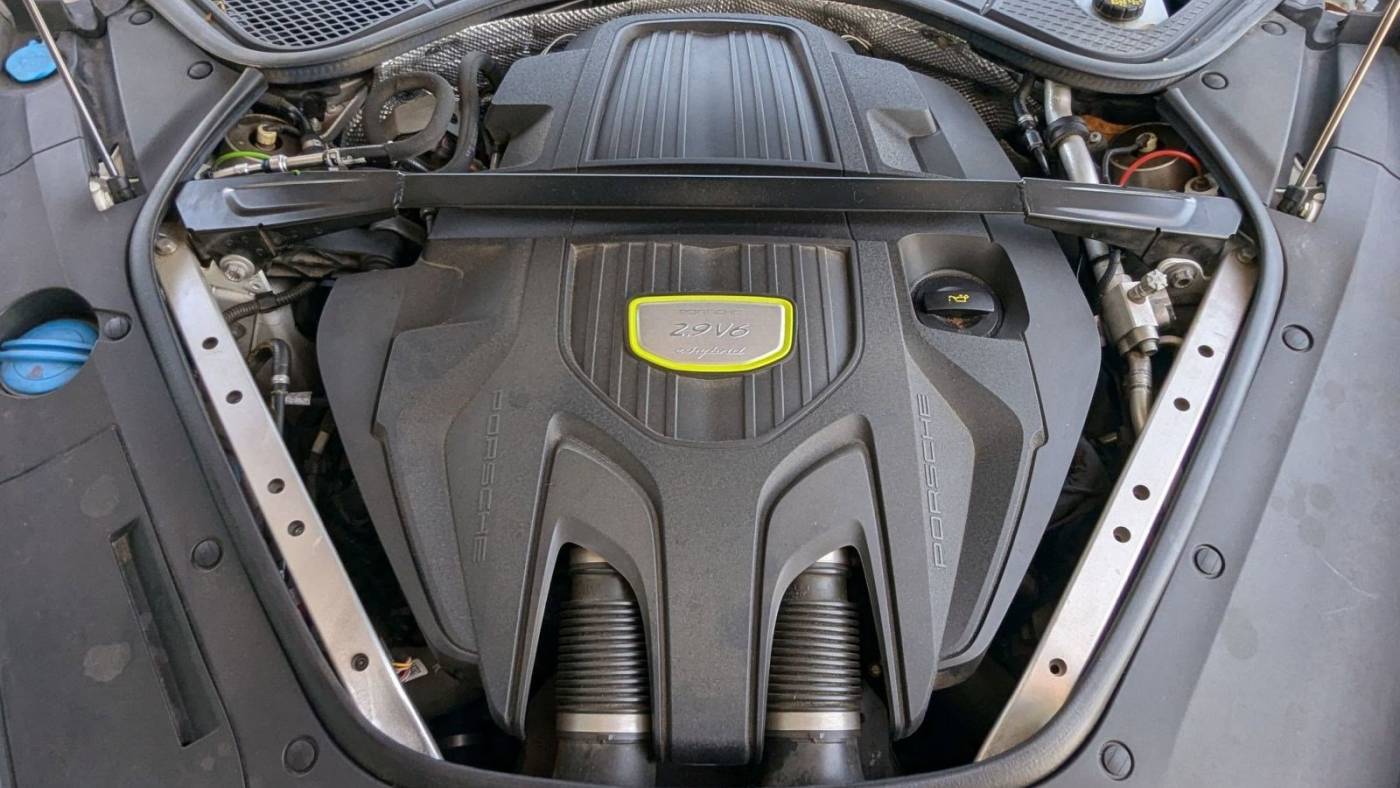 2019 Porsche Panamera WP0AE2A77KL123289