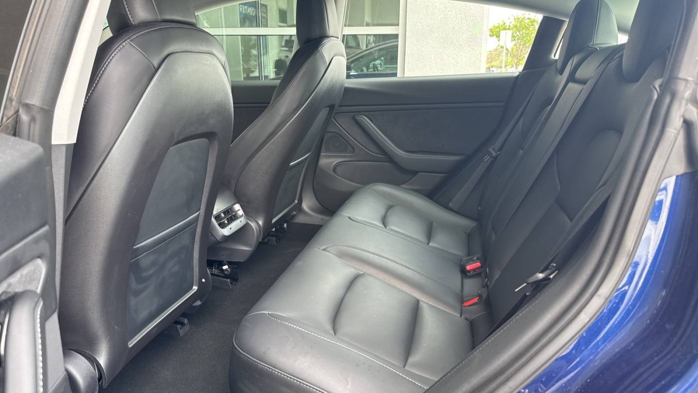 2018 Tesla Model 3 5YJ3E1EB3JF106265