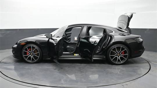 2024 Porsche Taycan WP0AB2Y16RSA35301