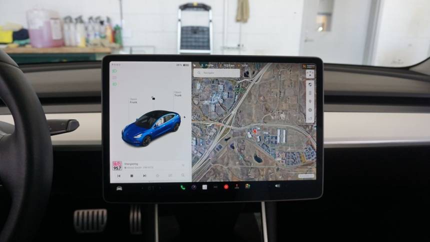 2020 Tesla Model 3 - Images - 14