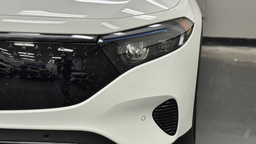 2024 Mercedes EQB - Images - 8