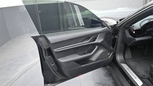 2024 Porsche Taycan WP0AB2Y16RSA35301