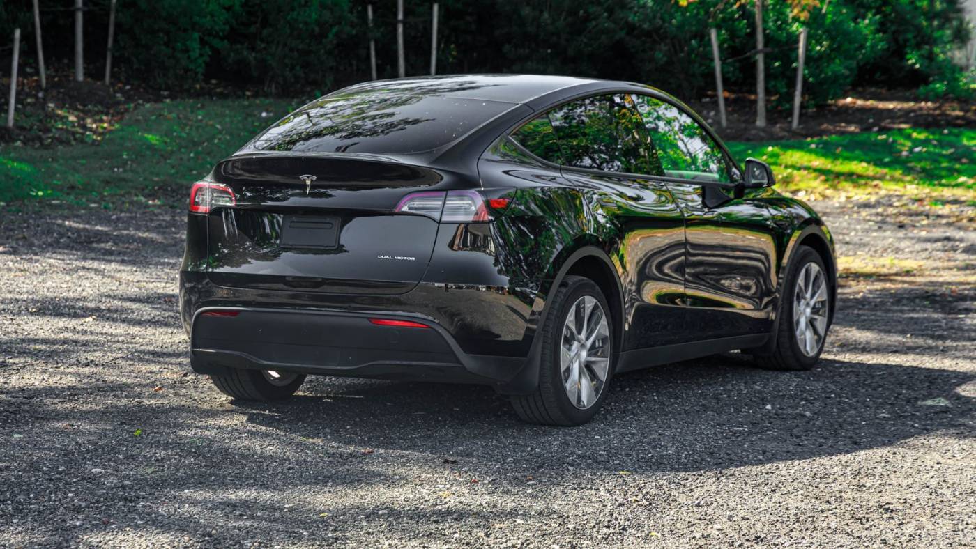 2023 Tesla Model Y 7SAYGDEE0PA180988