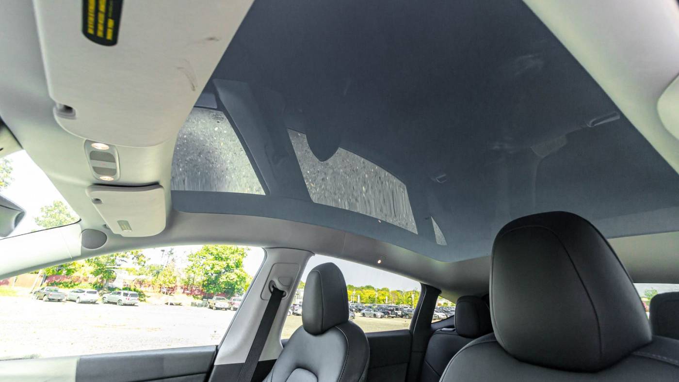 2023 Tesla Model Y 7SAYGDEE0PA180988