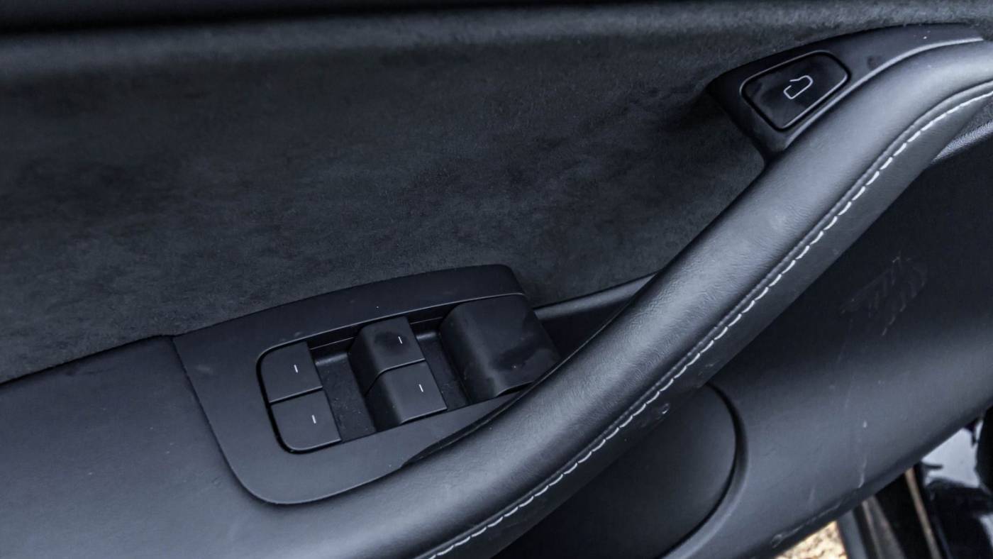 2023 Tesla Model Y 7SAYGDEE0PA180988