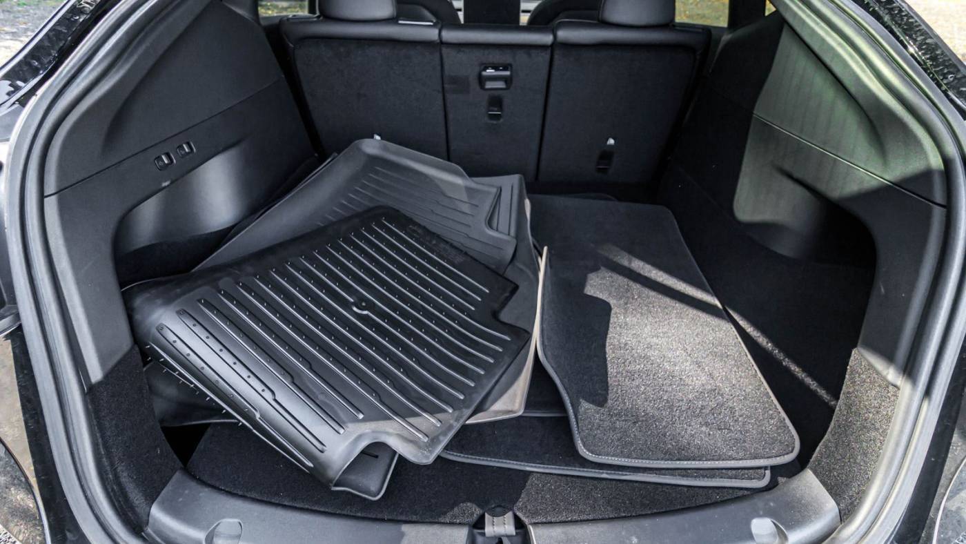 2023 Tesla Model Y 7SAYGDEE0PA180988