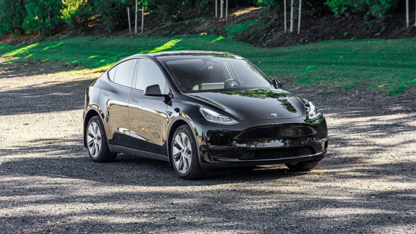 2023 Tesla Model Y 7SAYGDEE0PA180988