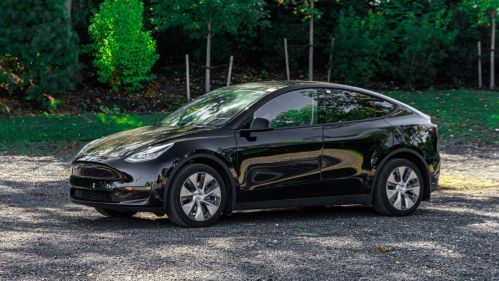 2023 Tesla Model Y 7SAYGDEE0PA180988