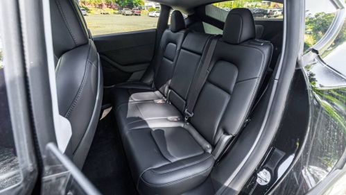 2023 Tesla Model Y 7SAYGDEE0PA180988