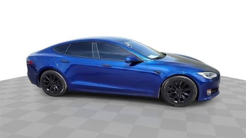 2020 Tesla Model S - Images - 10