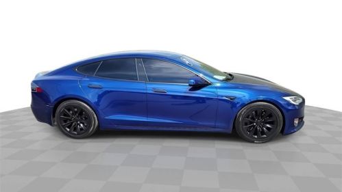 2020 Tesla Model S - Images - 11