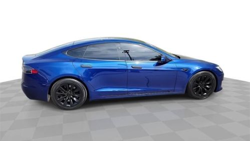 2020 Tesla Model S - Images - 13