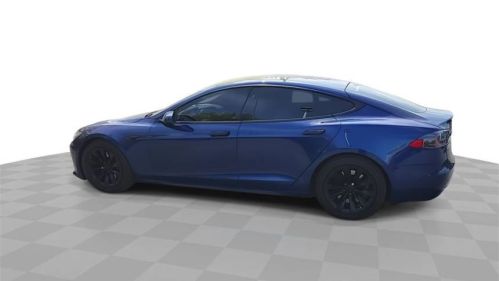 2020 Tesla Model S - Images - 29