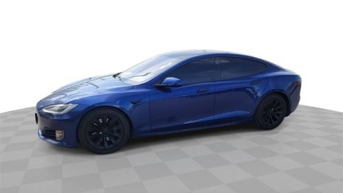 2020 Tesla Model S - Images - 34