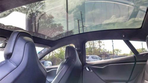 2020 Tesla Model S - Images - 43