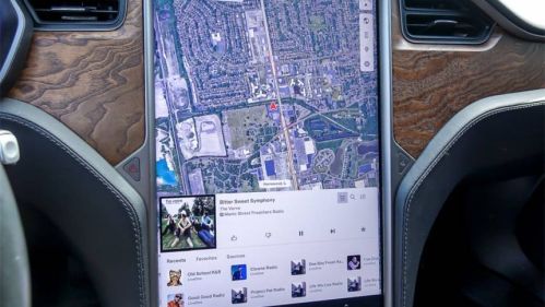 2020 Tesla Model S - Images - 46
