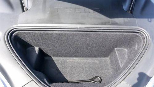 2020 Tesla Model S - Images - 64