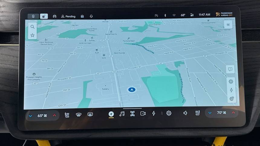 2023 Rivian R1S - Images - 18