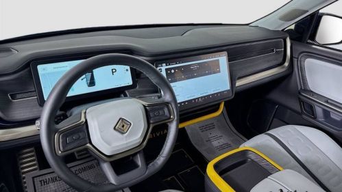 2023 Rivian R1S - Images - 29