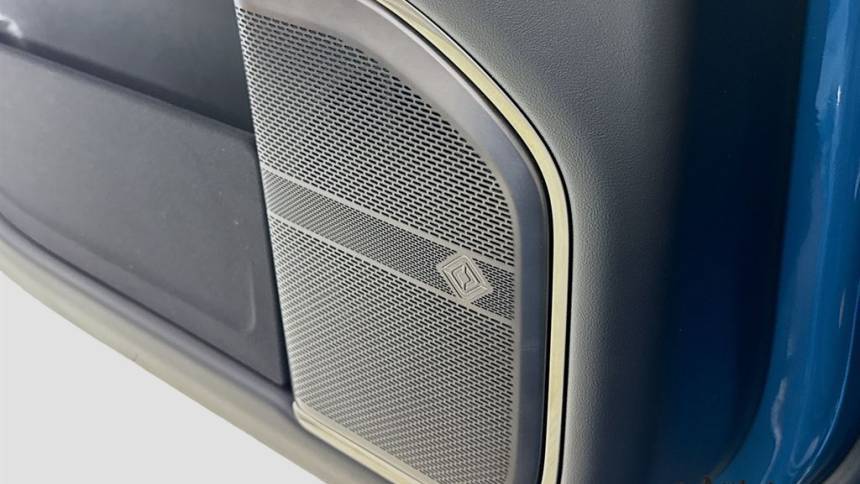2023 Rivian R1S - Images - 32