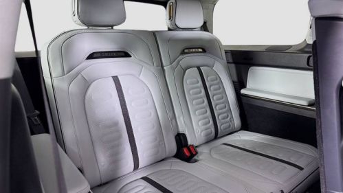 2023 Rivian R1S - Images - 34