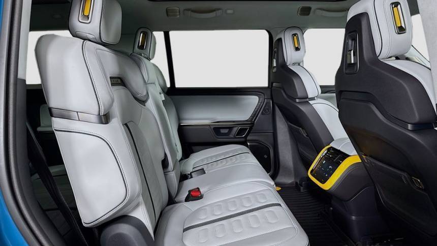 2023 Rivian R1S - Images - 35
